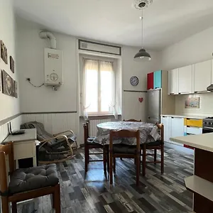 Apartament Il Ritrovo, Luminoso Trilocale In Citta, Bergamo